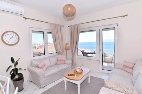 Blue Memories Apartment in Kavala