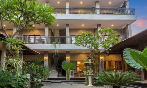 Property building, Balcony/Terrace, Garden view