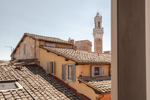 View (from property/room), City view, Landmark view