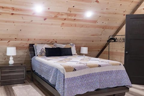 The Secluded Reset Button Cabin Cabin in Broken Bow