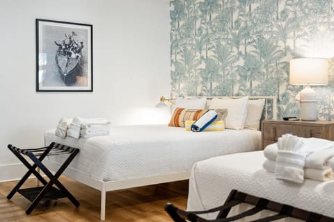 Folliday Inn - The Boattail - Room 15 Inn in Folly Beach