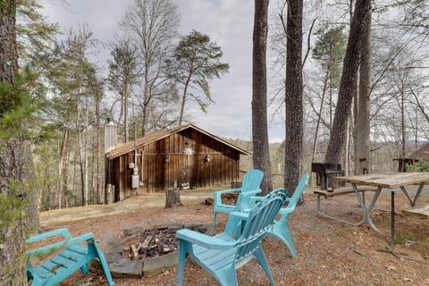 9 Mi to Dollywood Smoky Mtn Couples Retreat! House in Pigeon Forge