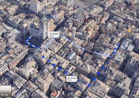 Quadrilocale a 50 passi dal Duomo, Primo piano Nobile Apartment in Genoa