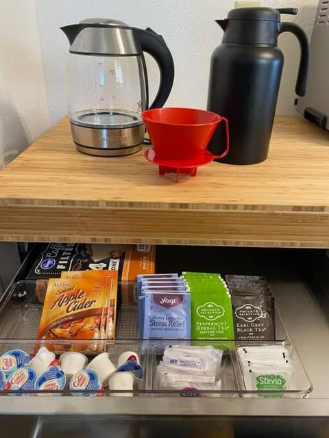 Quaint Downtown Cottage House in Astoria