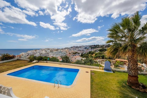 Property building, City view, Pool view, Sea view, Swimming pool