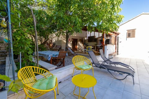 Swimming pool, Location, children, Family