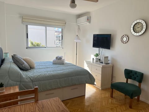 Bed, Living room, Photo of the whole room