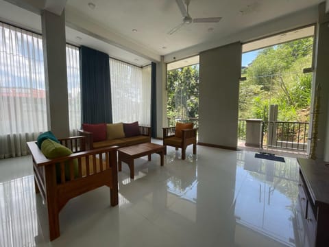 View (from property/room), Balcony/Terrace, Living room, Spa and wellness centre/facilities, Seating area