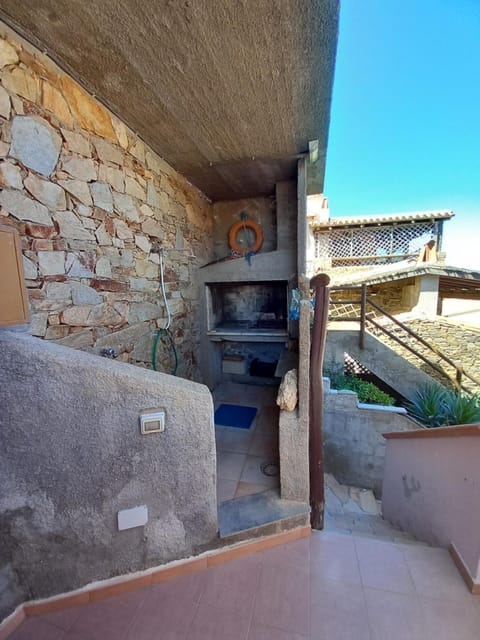 LA ROCCIA SUL MARE Apartment in Sardinia