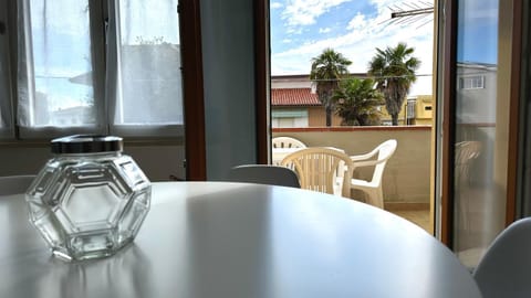 M095 - Marcelli, trilocale ristrutturato a 100 m dal mare Apartment in Marcelli