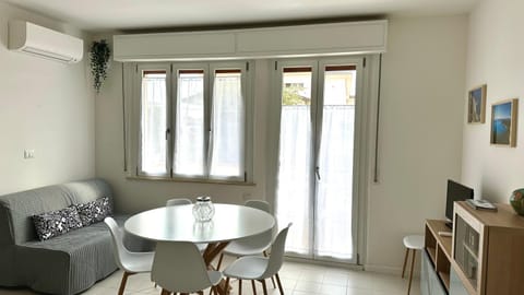 M095 - Marcelli, trilocale ristrutturato a 100 m dal mare Apartment in Marcelli