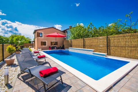 Patio, Day, Pool view, Swimming pool, sunbed