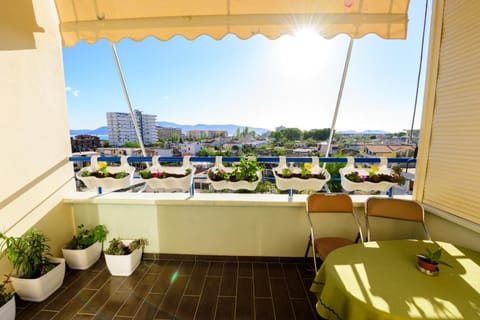 Day, View (from property/room), Balcony/Terrace