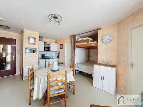 Le Maeva -Vue Mer 3e Étage Apartment in Bray-Dunes