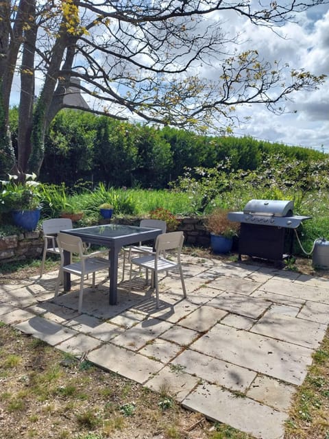 Petit gîte du Manoir de Keryvoas House in Kerlouan