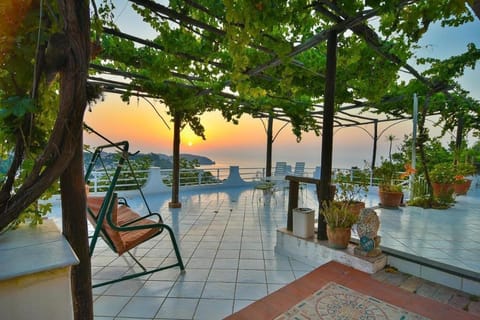Property building, View (from property/room), Balcony/Terrace, Sea view, Sunset