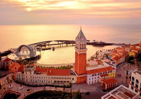 Natural landscape, Landmark view, Sea view, Location, Sunset