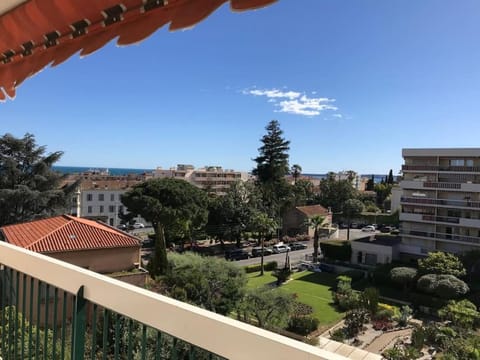 Studio « Oasis Provençale » Apartment in Antibes