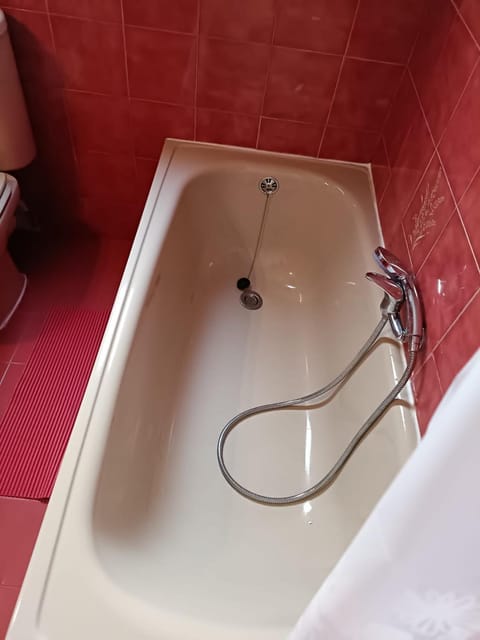 alojamiento auditorio habitación con baño privado Vacation rental in Alicante