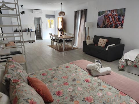 Photo of the whole room