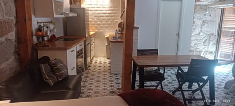 Kitchen or kitchenette, Living room, Dining area, minibar