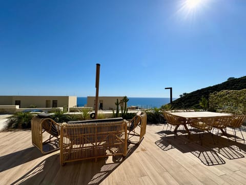 Patio, Day, Natural landscape, Dining area, Beach, Mountain view, Sea view, sunbed