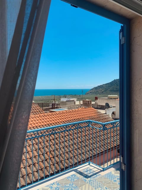 Day, Natural landscape, View (from property/room), Balcony/Terrace, Mountain view, Sea view