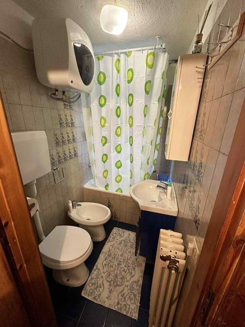 Piano terra Apartment in Aosta Valley, Italy