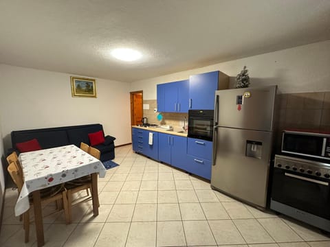 Piano terra Apartment in Aosta Valley, Italy