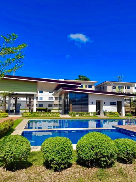 Day, Garden, Swimming pool