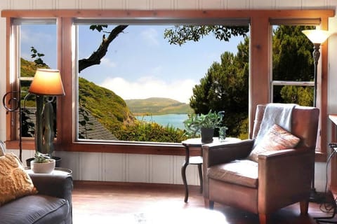 Sonoma Coast River Retreat for 6 Whole House House in Jenner