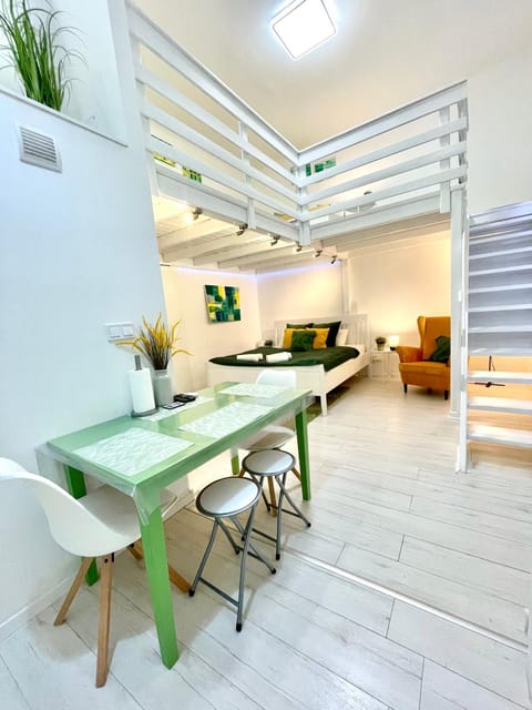 Kitchen or kitchenette, Living room, Dining area