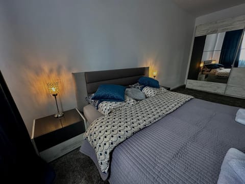 Ayan Studio Bed and Breakfast in Craiova