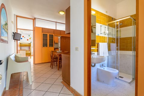 Bathroom, Kitchen or kitchenette