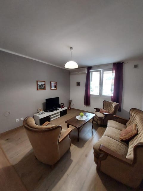 Apartment Emi Apartment in Mostar