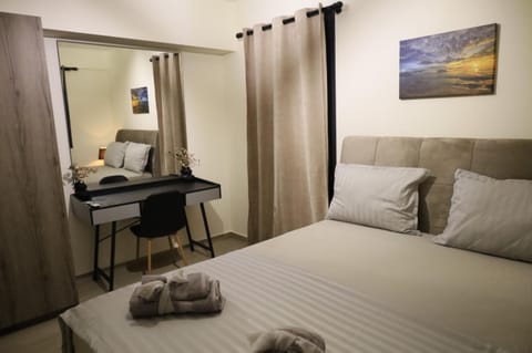 Bed, TV and multimedia, Balcony/Terrace, Bedroom, Sunrise, flat iron, heating, internet, towels, air conditioner