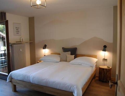 Bedroom, wardrobe