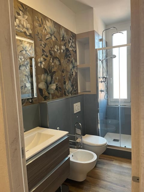 Orizzonte 5 Terre - VIA NAPOLI 85, Stazione Centrale - Centro Storico Apartment in La Spezia