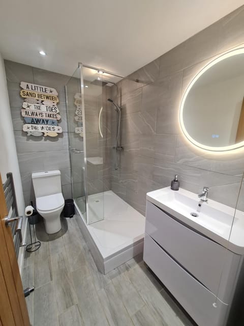 Nice cottage in the countryside House in Coventry