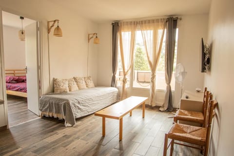 Bed, Living room, Seating area