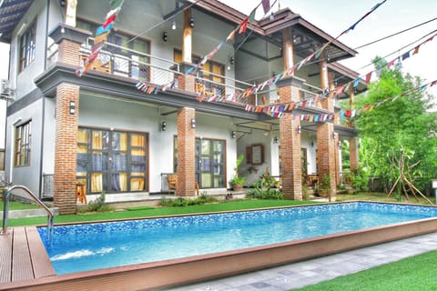 Property building, Pool view