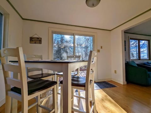 Tideside Beach House House in Trenton