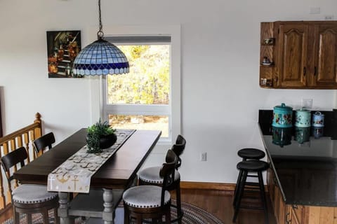 Bayside Waterview Cottage House in Trenton