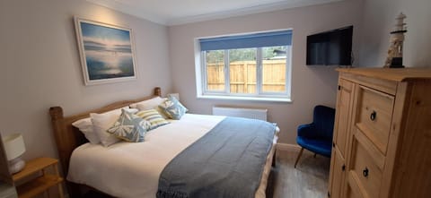TV and multimedia, Bedroom, wardrobe