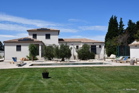 Property building, Garden view, Swimming pool