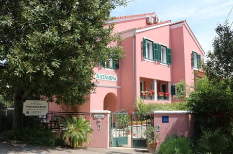 Property building, Day