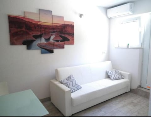 ApartmanA&J1111 Apartment in Šibenik-Knin County, Croatia