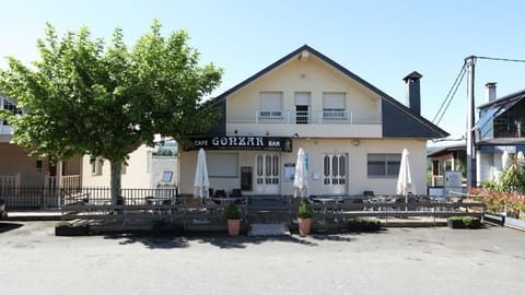 Property building, Facade/entrance, Off site, Balcony/Terrace