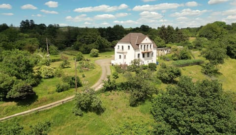 Property building, Day, Natural landscape, Bird's eye view, Garden, Garden, Garden view