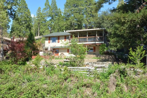 Fox Lake View House in Bass Lake